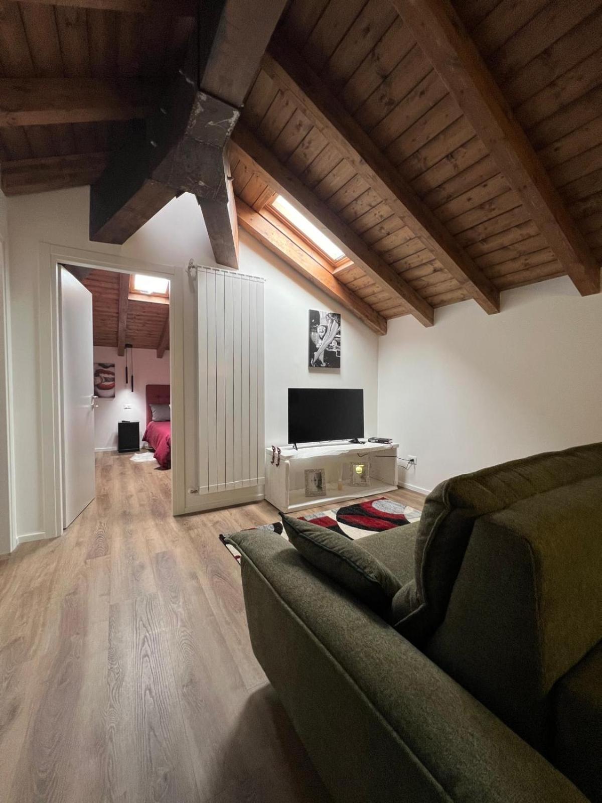 Abitare Il Tempo-Elegante E Moderno-Ad 1 Bus Da Roma Apartment เวลเลตริ ภายนอก รูปภาพ